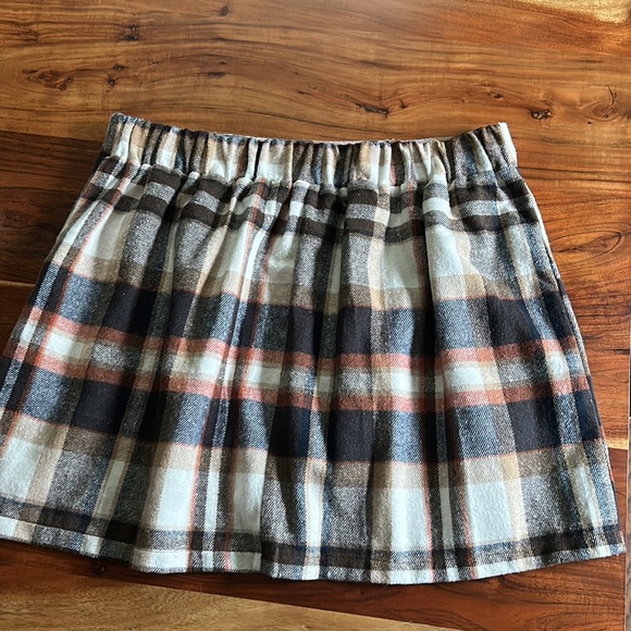 SHEIN plaid lined skirt - Picture 4 of 5